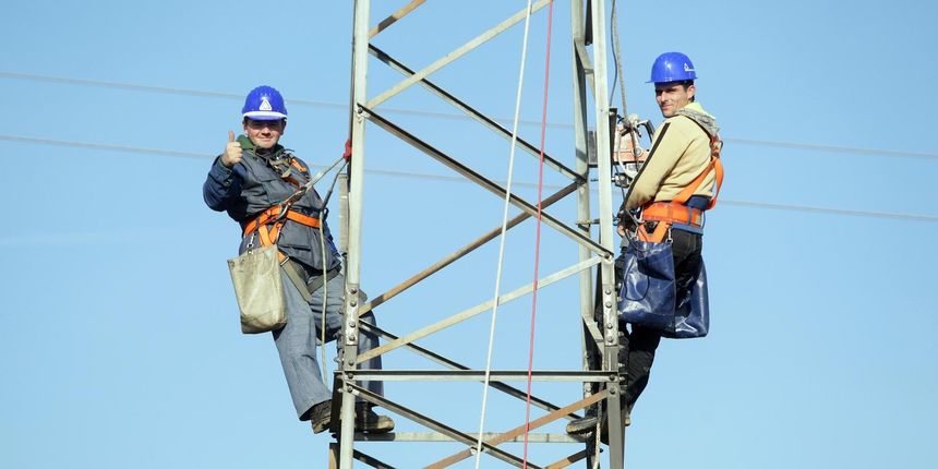 Radovi na dalekovodu, bez struje, elektra Radovi na dalekovodu, bez struje, elektra