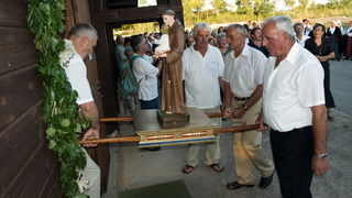 Privlaka: Procesija i Sveta misa, 13. lipnja 2009. Privlaka: Procesija i Sveta misa, 13. lipnja 2009.