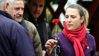 Zadar, 080313.
Danas se diljem svijeta, pa tako i u Zadru, obiljezava Medjunarodni dan zena.
Zadrani su danas zenama, prema obicaju, poklanjali cvijece.
Na fotografiji: detalj sa zadarske trznice.
Foto: Jure Miskovic / CROPIX