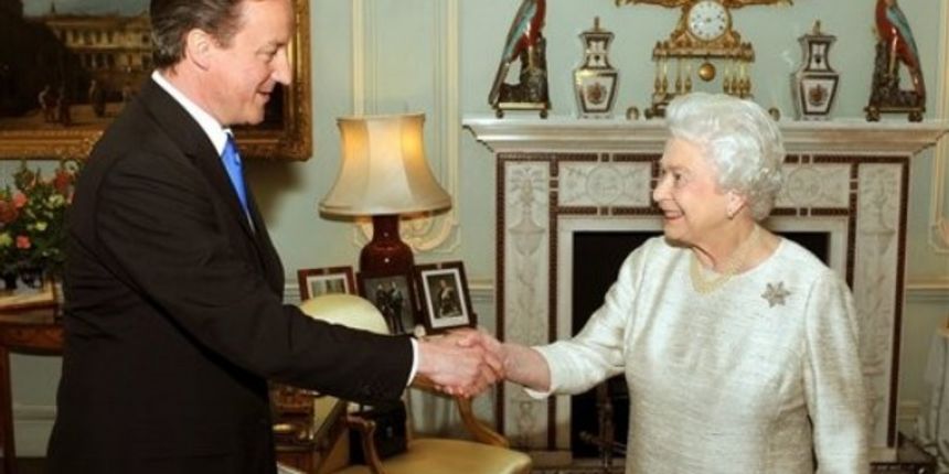 David Cameron i kraljica Elizabeta II, Foto: AP Photo David Cameron i kraljica Elizabeta II, Foto: AP Photo