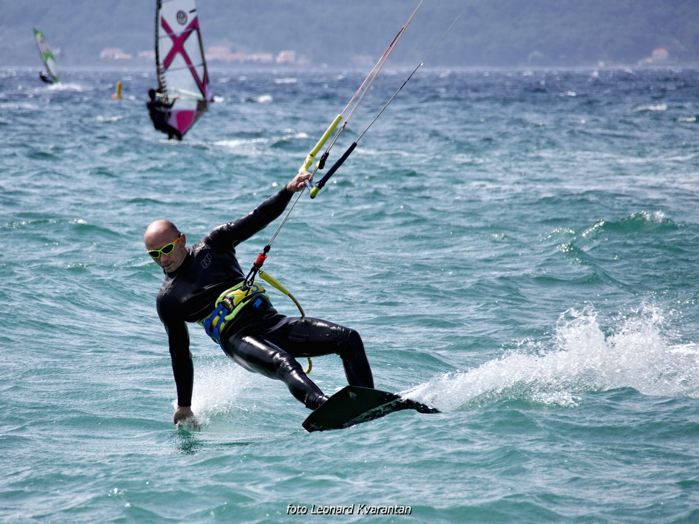 Surferi i kiteri guštali u južini na Boriku Surferi i kiteri guštali u južini na Boriku