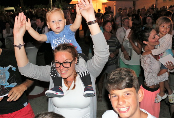 Jasmin Stavros na Viru