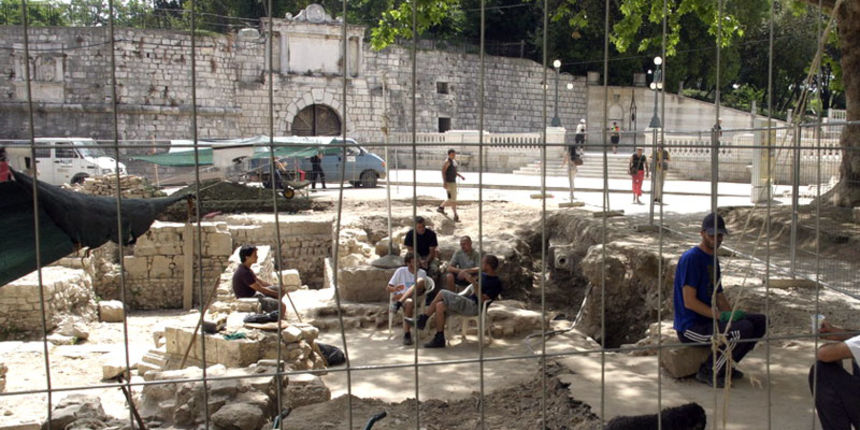 Trg Petra Zoranića – arheološke iskopine