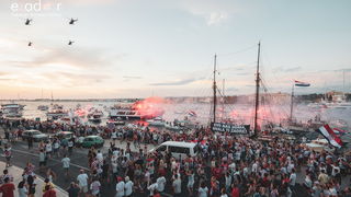 Zadar priredio čudesan doček svojim Vatrenim herojima (1)