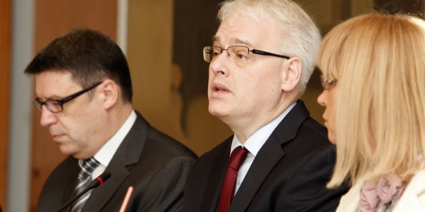 Zagreb, 031212.
Ured Predsjednika.
U povodu Medjunarodnog dana osoba s invaliditetom, koji se ove godine obiljezava pod motom “Uklanjanjem prepreka do stvaranja inkluzivnog drustva pristupacnog svima”, predsjednik Republike Ivo Josipovic sazvao je okrugli