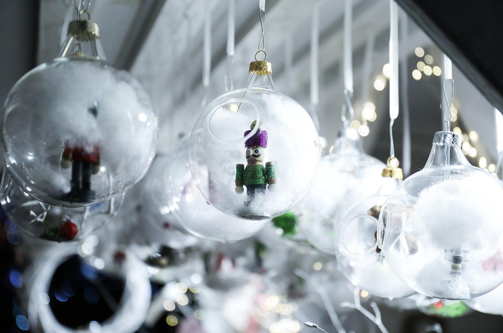 Zagrebački Advent ove godine pun je svjetla i šarenila