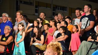 Nastup ansambla Lado ispred crkve sv. Marije ; foto Iva Perinčić Nastup ansambla Lado ispred crkve sv. Marije ; foto Iva Perinčić