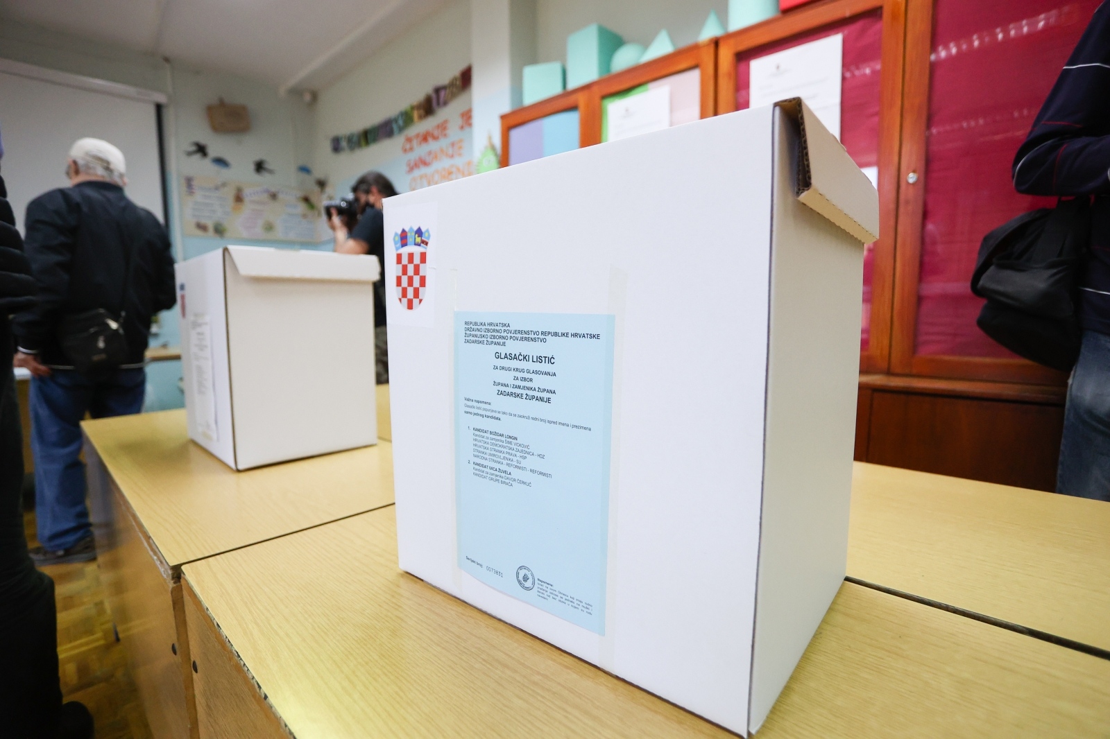 Kandidat za gradonačelnika Marko Vučetić i kandidat za župana Božidar Longin izašli na birališta Kandidat za gradonačelnika Marko Vučetić i kandidat za župana Božidar Longin izašli na birališta