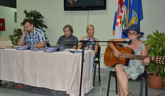 Održana promocija zbirke čakavske poezije “Cvit mindule”