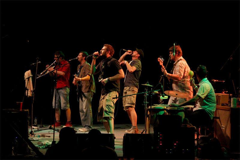 Jader urban music festival, JUMF, Pred brojnom publikom nastupali su In Ruff, Postolar Tripper, Partibrejkersi, Kawasaki 3P i Let 3., foto: L. Juravic Jader urban music festival, JUMF, Pred brojnom publikom nastupali su In Ruff, Postolar Tripper, Partibrejkersi, Kawasaki 3P i Let 3., foto: L. Juravic