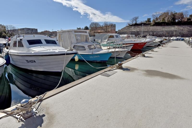 Uvala jazine, foto: D. Stanin, PIXSELL//camci, brodovi, uvala, vez, ilustracija, brodice, lucica, Luka, brod,