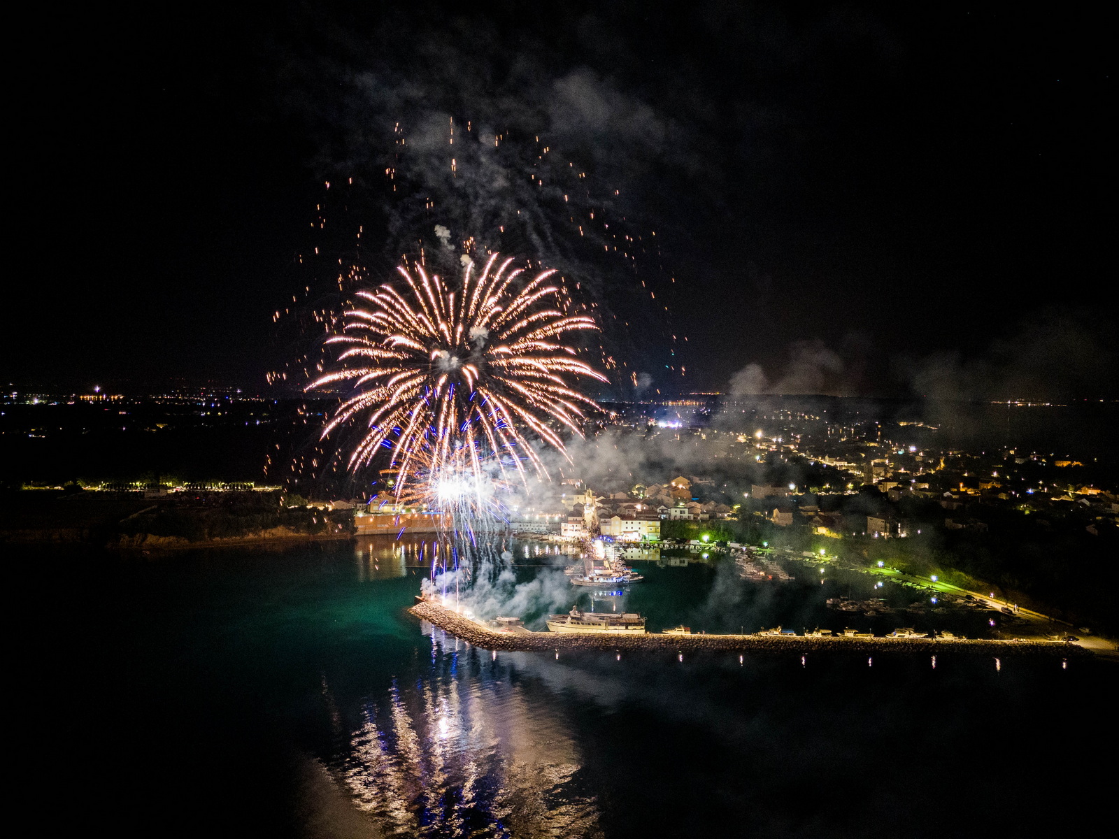 Noć privlačkih ribara i sabunjara 2024 @ luka Stari porat Noć privlačkih ribara i sabunjara 2024 @ luka Stari porat