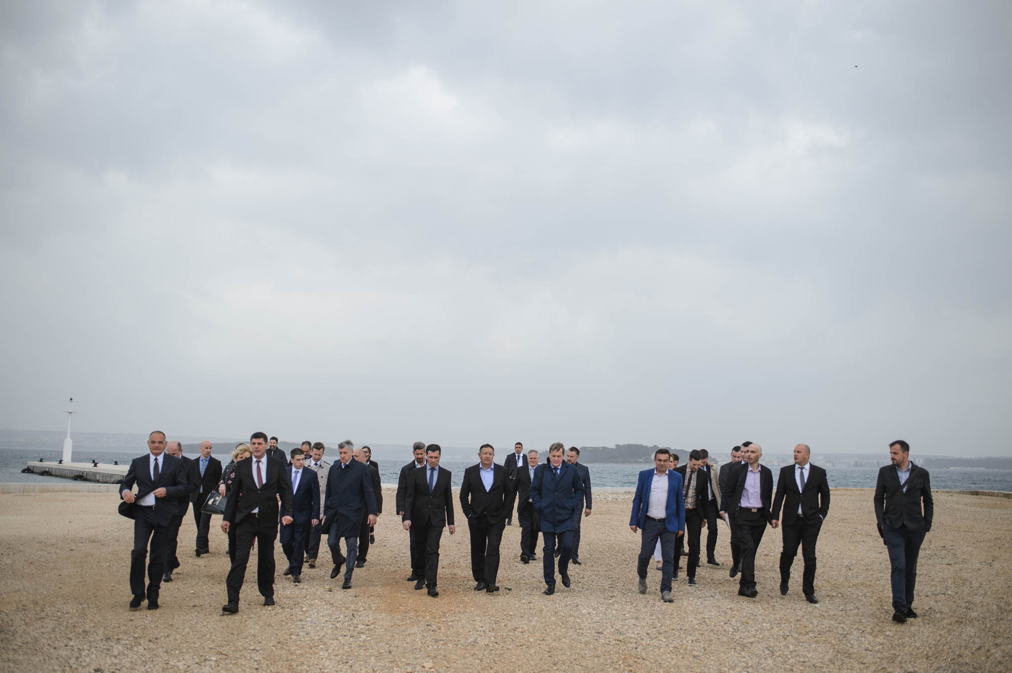 Ministar Oleg Butković potpisao ugovore za izgradnju trajektne luke Tkon i sanaciju luka Turanj, Mandre i Petrčane Ministar Oleg Butković potpisao ugovore za izgradnju trajektne luke Tkon i sanaciju luka Turanj, Mandre i Petrčane