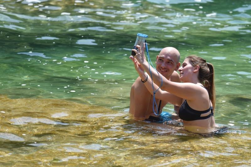 Puno lipog svita uživalo u svježini Krke na Skradinskom buku