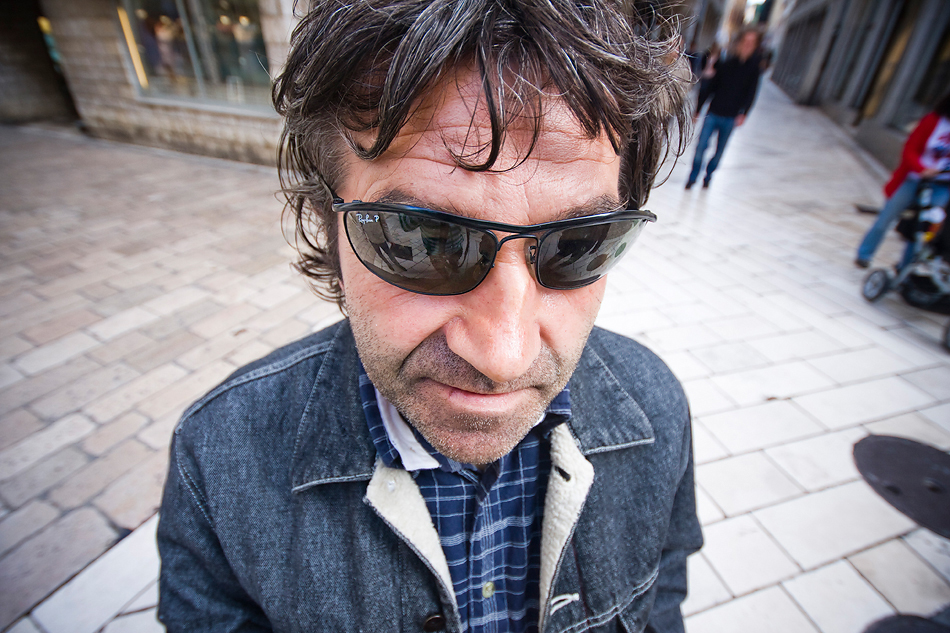 Đir po gradu (sa sunčanim naočalama) 7. studenog 2011, Foto: Saša Čuka