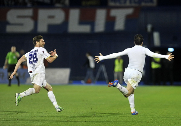 Zagreb, 220513.
Stadion Maksimir.
Uzvratna utakmica 22. finala Hrvatskog nogometnog kupa, Lokomotiva – Hajduk.
Na fotografiji: Ivan Vukovic.
Foto: Srdjan Vrancic / CROPIX Zagreb, 220513.
Stadion Maksimir.
Uzvratna utakmica 22. finala Hrvatskog nogometnog kupa, Lokomotiva – Hajduk.
Na fotografiji: Ivan Vukovic.
Foto: Srdjan Vrancic / CROPIX