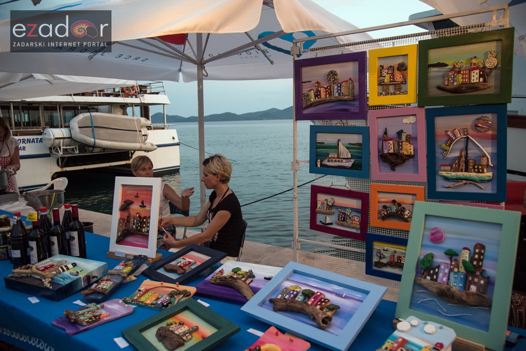 Otvoren 12. biogradski Gastro stol Otvoren 12. biogradski Gastro stol