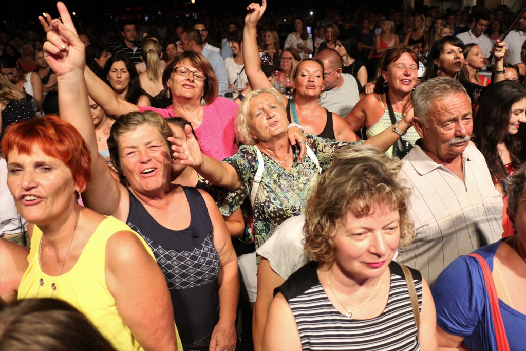 Prvi koncert popularnog slavonskog benda Vigor na otoku Viru