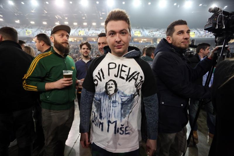 Legendarni Mate Mišo Kovač još jednom oduševio svoje brojne obožavatelje na koncertu u Areni Zagreb. Foto: Goran Jakus/PIXSELL Legendarni Mate Mišo Kovač još jednom oduševio svoje brojne obožavatelje na koncertu u Areni Zagreb. Foto: Goran Jakus/PIXSELL