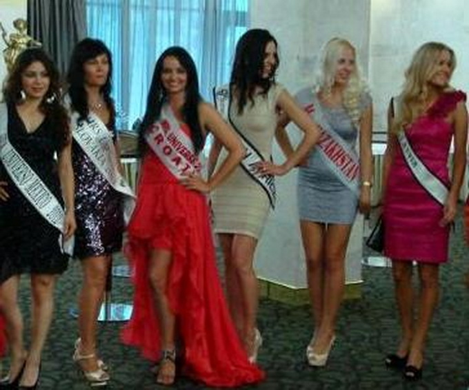Sanja Burić najljubaznija gospođa na Izboru Mrs. Universe 2012. u Rusiji