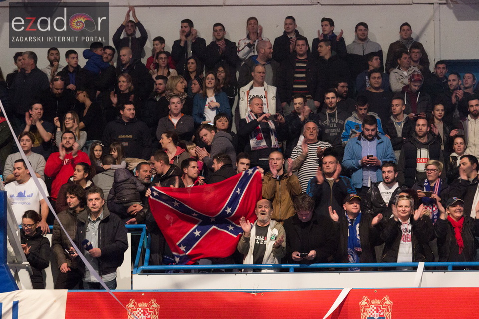 Humanitarno gledanje utakmice Zadar-Cibona u Jazinama Humanitarno gledanje utakmice Zadar-Cibona u Jazinama