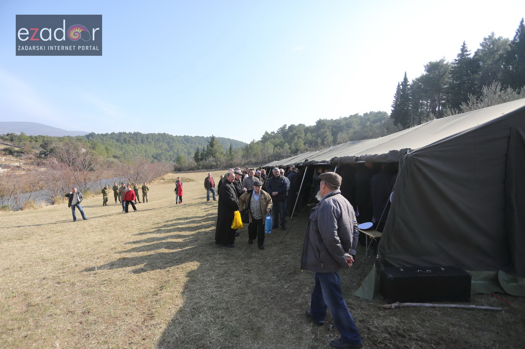 U Donjem Karinu obilježeno sjećanje na rušenje Franjevačkog samostana tijekom VRO Maslenica