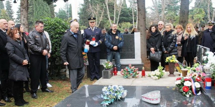 Odana počast braniteljima HRM i Denisu Špiki Odana počast braniteljima HRM i Denisu Špiki