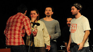 Zadar, 21.01.2013. snimio: Nenad Marčev
TEATAR EXIT, Zagreb
Saša Anočić
KAUBOJI
redatelj: Saša Anočić
igraju: Živko Anočić, Matija Antolić,
Hrvoje Barišić, Krunoslav Klabučar,
Rakan Rushaidat, Radovan Ruždjak i Ivana Rushaidat
izvan pre Zadar, 21.01.2013. snimio: Nenad Marčev
TEATAR EXIT, Zagreb
Saša Anočić
KAUBOJI
redatelj: Saša Anočić
igraju: Živko Anočić, Matija Antolić,
Hrvoje Barišić, Krunoslav Klabučar,
Rakan Rushaidat, Radovan Ruždjak i Ivana Rushaidat
izvan pre