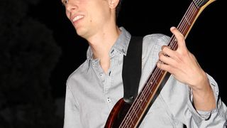 Na Stanovima se Kraljica mira slavi već preko 20 godina, a sinoćnjim misnim slavljem, procesijom i kasnije koncertom na školskom igralištu Stanarci su proslavili još jednu feštu. Koncert su održali grupa Dalmatico i Ivica Sikirić Ićo, foto: I. Perinčić Na Stanovima se Kraljica mira slavi već preko 20 godina, a sinoćnjim misnim slavljem, procesijom i kasnije koncertom na školskom igralištu Stanarci su proslavili još jednu feštu. Koncert su održali grupa Dalmatico i Ivica Sikirić Ićo, foto: I. Perinčić