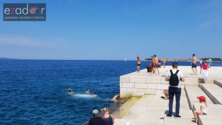 Ludijada maturanata na zadarskoj rivi