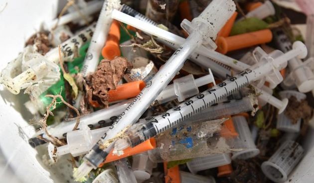 Članovi i volonteri Udruge apstinenata za pomoć pri resocijalizaciji Porat proveli su u akciju čišćenja infektivnog otpada