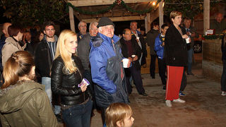 Bibinje: Božićni sajam na Trgu Franje Tuđmana Bibinje: Božićni sajam na Trgu Franje Tuđmana