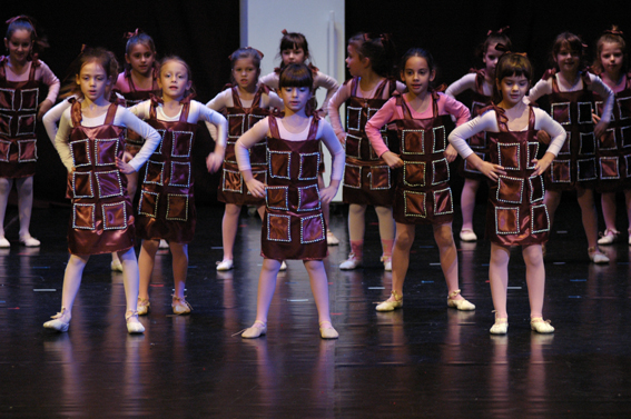 Plesna udruga Gesta: Ima li spasa za Djeda Mraza, Foto: Zeljko Karavida