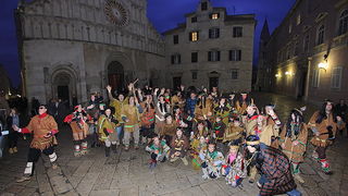 Karneval 2012: Pleme “Crna jama” iz rezervata Stanovi Karneval 2012: Pleme “Crna jama” iz rezervata Stanovi