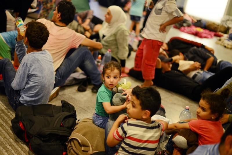 Izbjeglice i imigranti na željezničkom kolodvoru Keleti ulicama Budimpešte, Photo: Marko Jurinec/PIXSELL Izbjeglice i imigranti na željezničkom kolodvoru Keleti ulicama Budimpešte, Photo: Marko Jurinec/PIXSELL