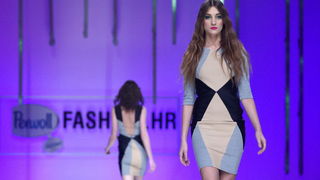 Zagreb, 150313.
Zagrebacki Velesajam.
Odrzana je treca vecer revije Perwoll Fashion.hr na kojoj su svoje kreacije predstavili Martina Felja, Morana Krklec, Young at Squat, Marina Design i Envy Room.
Na fotografiji: kreacije Martina Felja.
Foto: Marko To Zagreb, 150313.
Zagrebacki Velesajam.
Odrzana je treca vecer revije Perwoll Fashion.hr na kojoj su svoje kreacije predstavili Martina Felja, Morana Krklec, Young at Squat, Marina Design i Envy Room.
Na fotografiji: kreacije Martina Felja.
Foto: Marko To