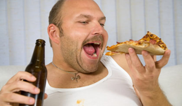 Muskarac; Pivo; Pizza; Nezdravo (Fitness.com.hr)