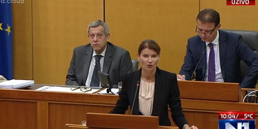 Jandroković Sabini Glasovac isključio mikrofon Jandroković Sabini Glasovac isključio mikrofon