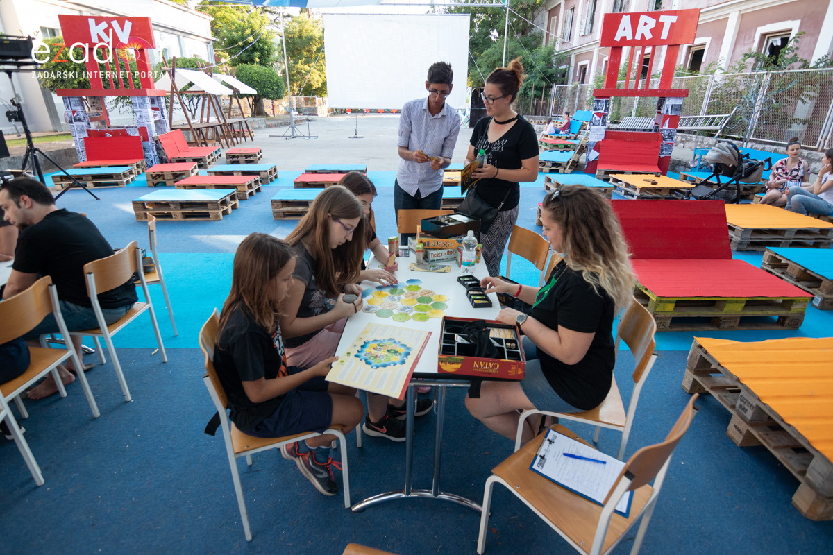 KvartArt 2018: Radionice, društvene i književne igre i Filmski kviz KvartArt 2018: Radionice, društvene i književne igre i Filmski kviz