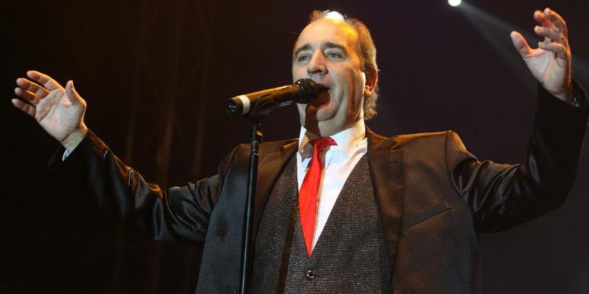 Velikim koncertom na Visnjiku Mladen Grdovic obiljezio je 35 godina na estradi. Photo: Dino Stanin/PIXSELL Velikim koncertom na Visnjiku Mladen Grdovic obiljezio je 35 godina na estradi. Photo: Dino Stanin/PIXSELL