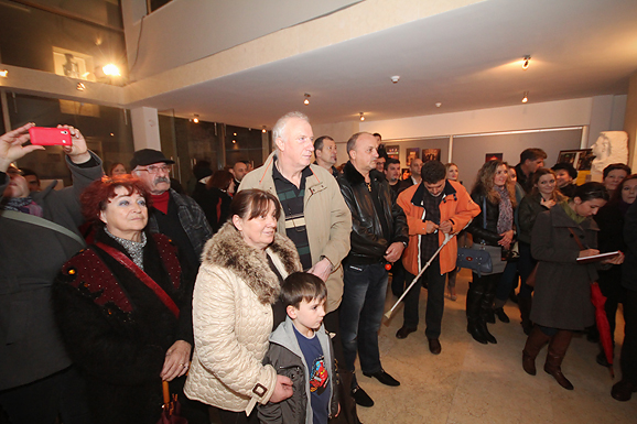 Prva samostalna izložba Ive Perinčić ” Čarolija Kazališta lutaka “