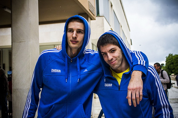 Druženje s košarkašima Zadra u Caffe baru Forum, Foto: Mia Čop Druženje s košarkašima Zadra u Caffe baru Forum, Foto: Mia Čop