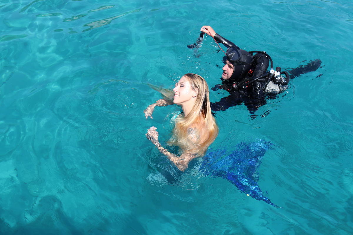 Kod otoka Prvića snimljen spot za pjesmu “Plovim” Tomislava Bralića i klape Intrade!