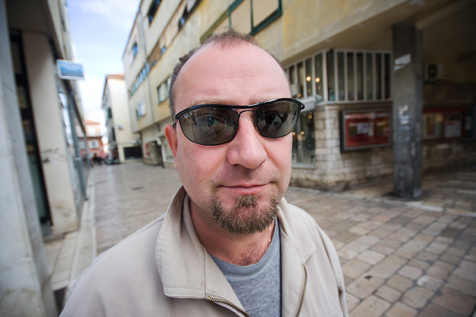 Đir po gradu (sa sunčanim naočalama) 7. studenog 2011, Foto: Saša Čuka