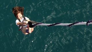 28.6.2014., Maslenica – Gimnasticar Marijo Moznik otvorio je sezonu bungee skokova s Maslenickog mosta. On je izveo dvostruki salto s uronom u more. Photo: Dino Stanin/PIXSELL