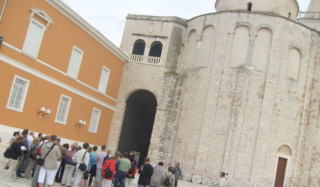 Turisti u Zadru