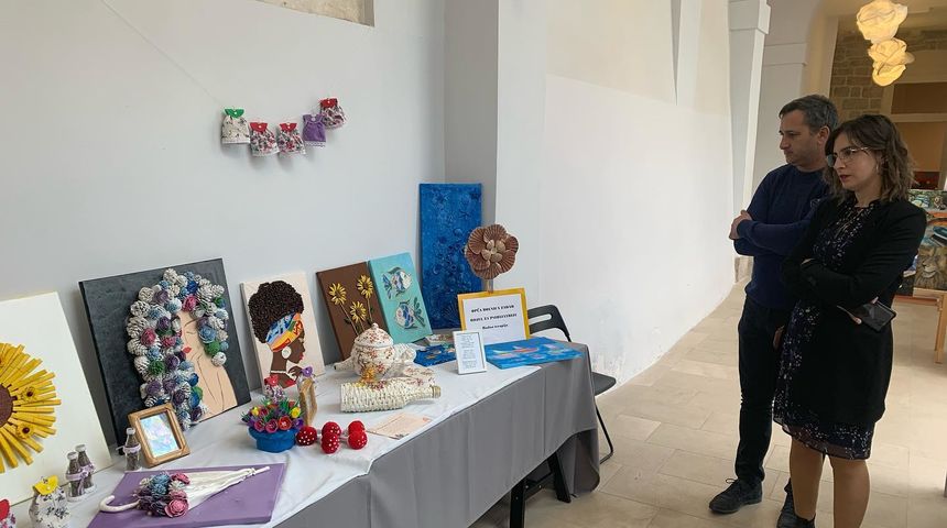 U Kneževoj palači otvorena izložba povodom Svjetskog dana mentalnog zdravlja U Kneževoj palači otvorena izložba povodom Svjetskog dana mentalnog zdravlja