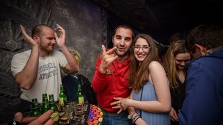 Subotnji party u Svarog baru