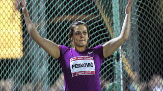Zagreb, 010910. Sportski park Mladost. IAAF, World Challenge Zagreb 2010, 60-ti jubilarni memorijal Borisa Hanzekovica, meeting u atletici. Na slici: pobjednica u bacanju diska, hrvatska predstavnica Sandra Perkovic. Foto: Boris Kovacev / CROPIX Zagreb, 010910. Sportski park Mladost. IAAF, World Challenge Zagreb 2010, 60-ti jubilarni memorijal Borisa Hanzekovica, meeting u atletici. Na slici: pobjednica u bacanju diska, hrvatska predstavnica Sandra Perkovic. Foto: Boris Kovacev / CROPIX