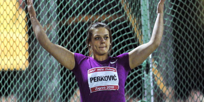 Zagreb, 010910. Sportski park Mladost. IAAF, World Challenge Zagreb 2010, 60-ti jubilarni memorijal Borisa Hanzekovica, meeting u atletici. Na slici: pobjednica u bacanju diska, hrvatska predstavnica Sandra Perkovic. Foto: Boris Kovacev / CROPIX Zagreb, 010910. Sportski park Mladost. IAAF, World Challenge Zagreb 2010, 60-ti jubilarni memorijal Borisa Hanzekovica, meeting u atletici. Na slici: pobjednica u bacanju diska, hrvatska predstavnica Sandra Perkovic. Foto: Boris Kovacev / CROPIX